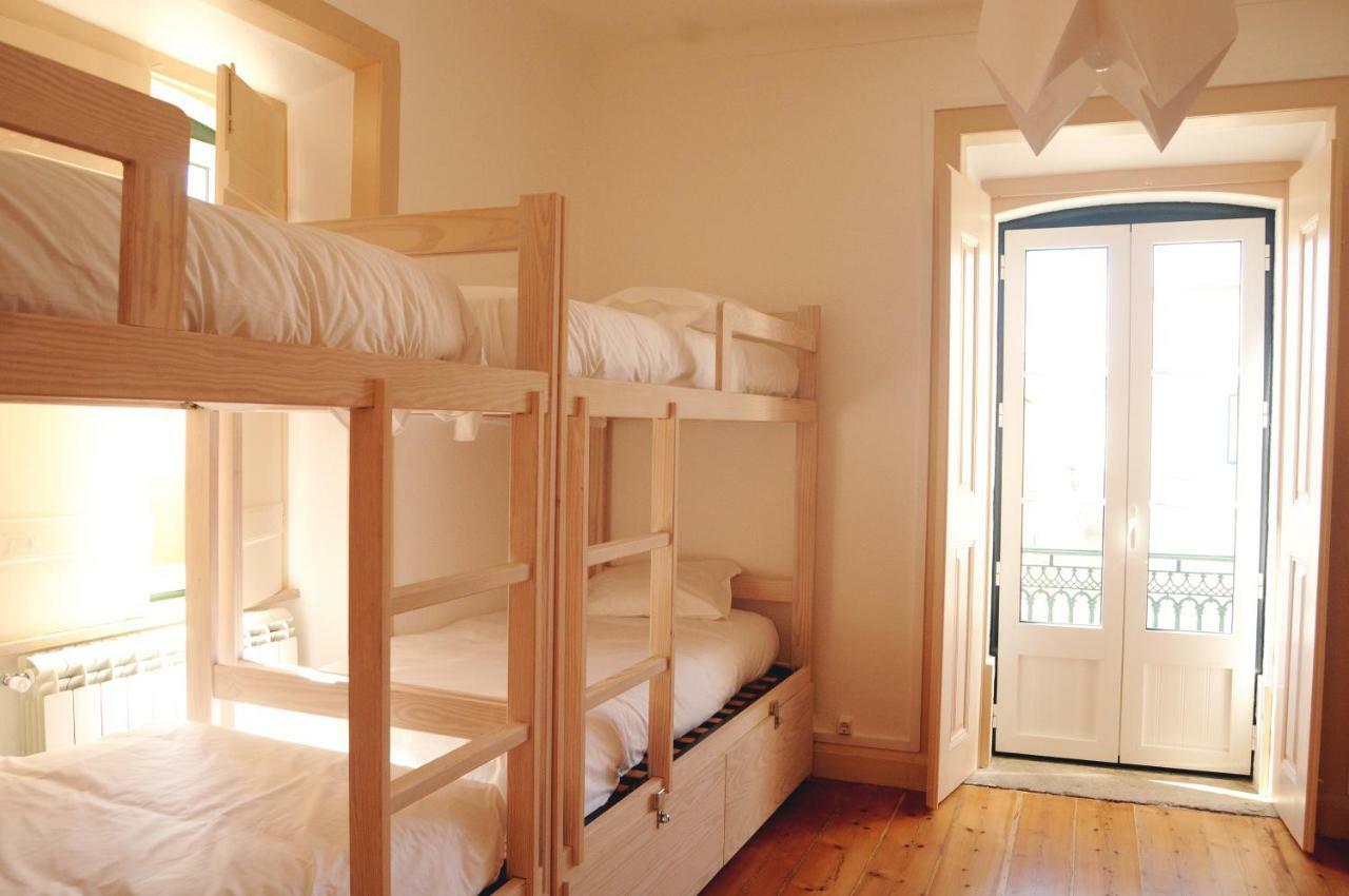 Origens Hostel 锡尼什 外观 照片